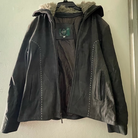 Edarly Leather Jacket with fur coating - Picture 2 of 9